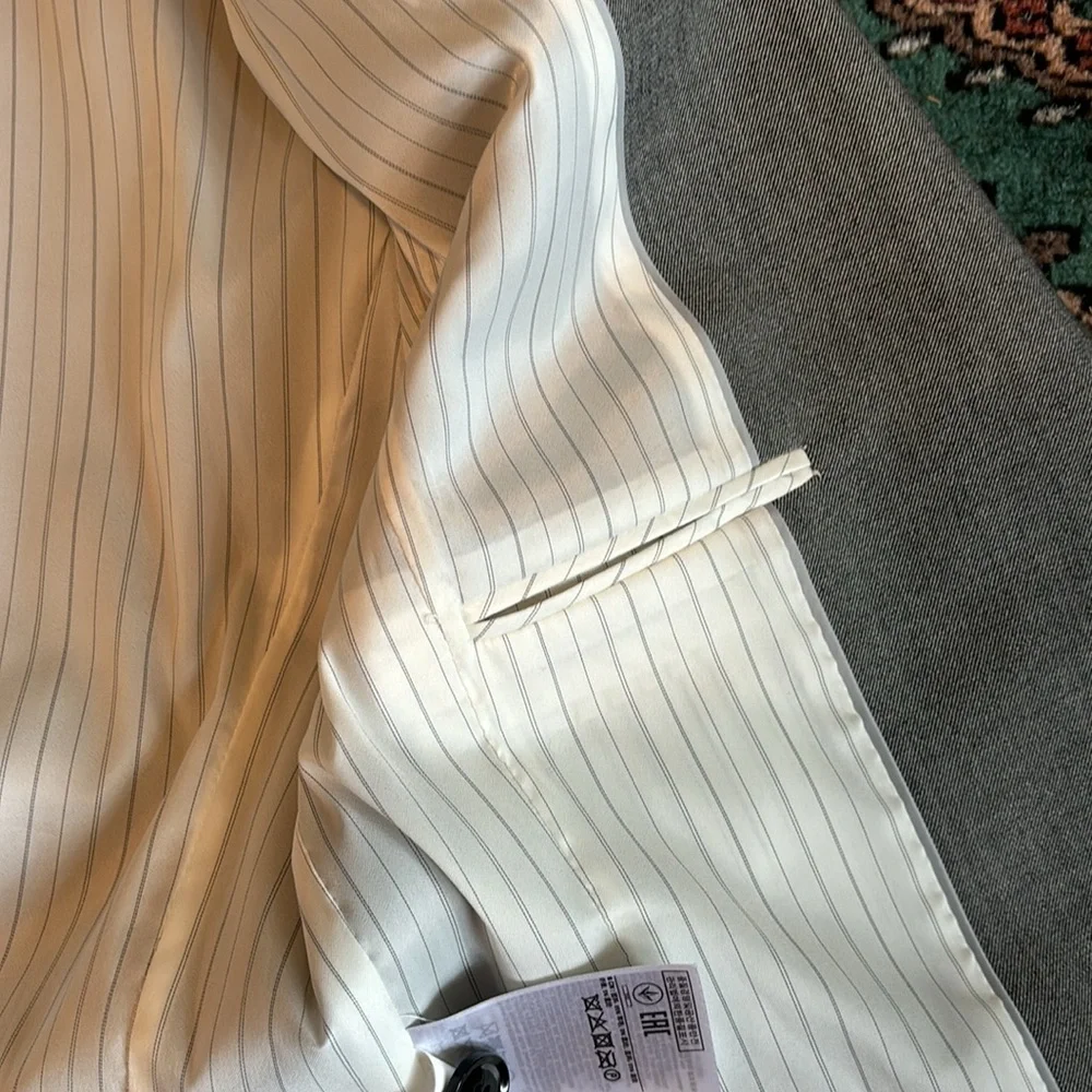 Banana Republic Tall Women’s Wool Blazer - Picture 5 of 9